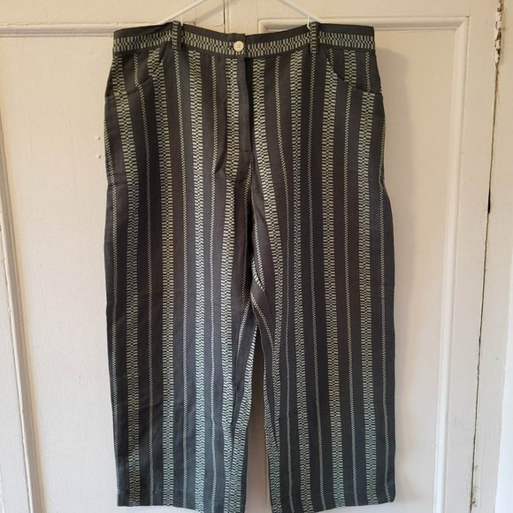Soluna Collective - Fern Green Woven Pants - Picture 4 of 4